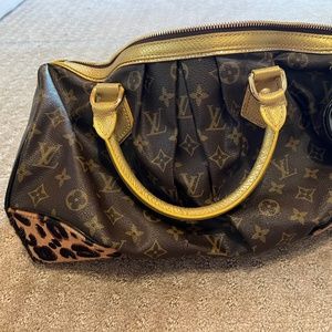 Louis Vuitton Cheetah purse